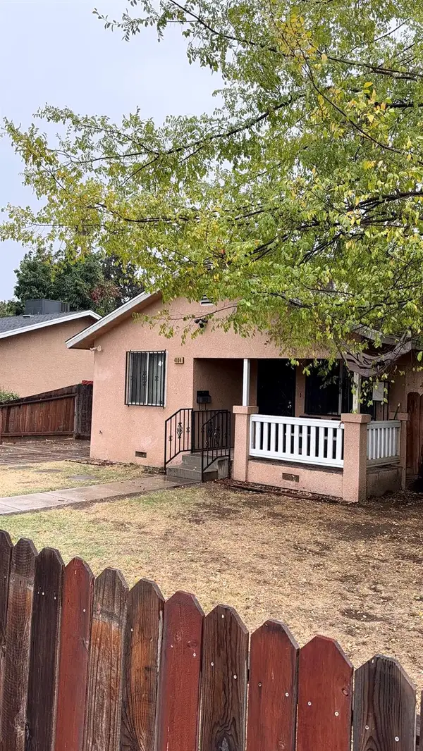 4104 E Nevada, Fresno, CA 93702