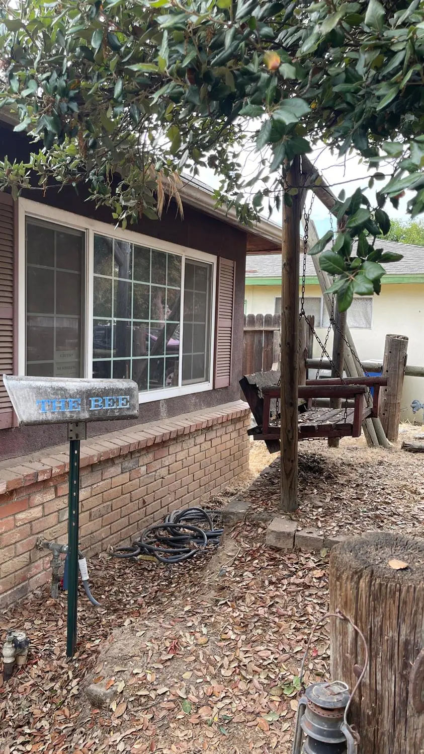 1915 W Pico, Fresno, CA 93705 - #3