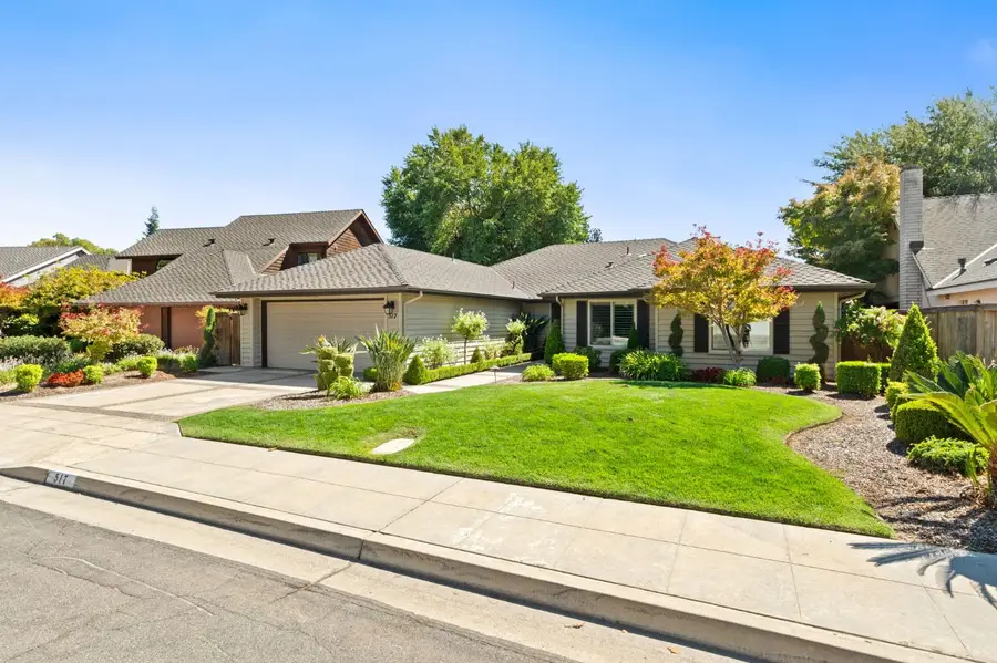 517 E Mallard Circle, Fresno, CA 93730 - #2