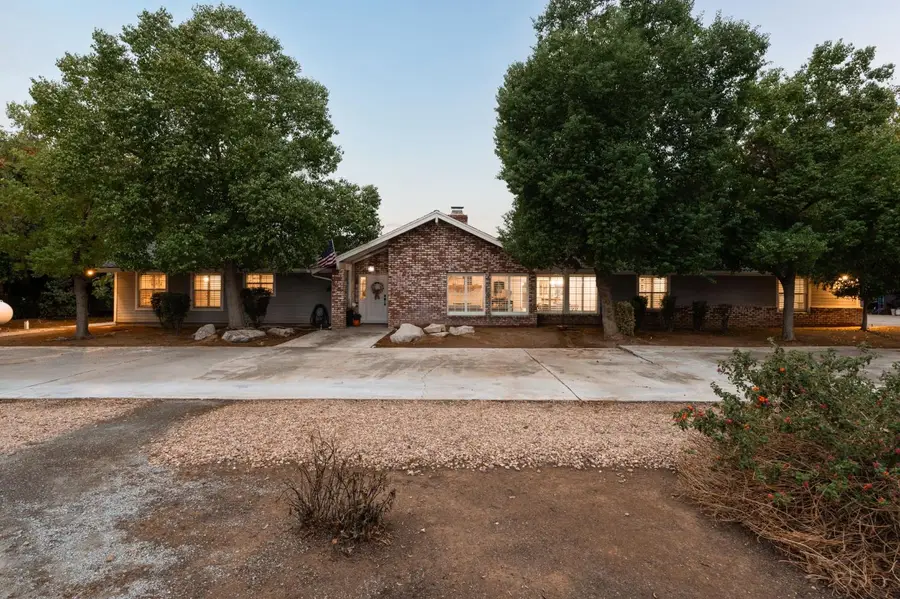7703 N De Wolf Avenue, Clovis, CA 93619 - #2