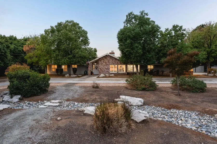 7703 N De Wolf Avenue, Clovis, CA 93619 - #3