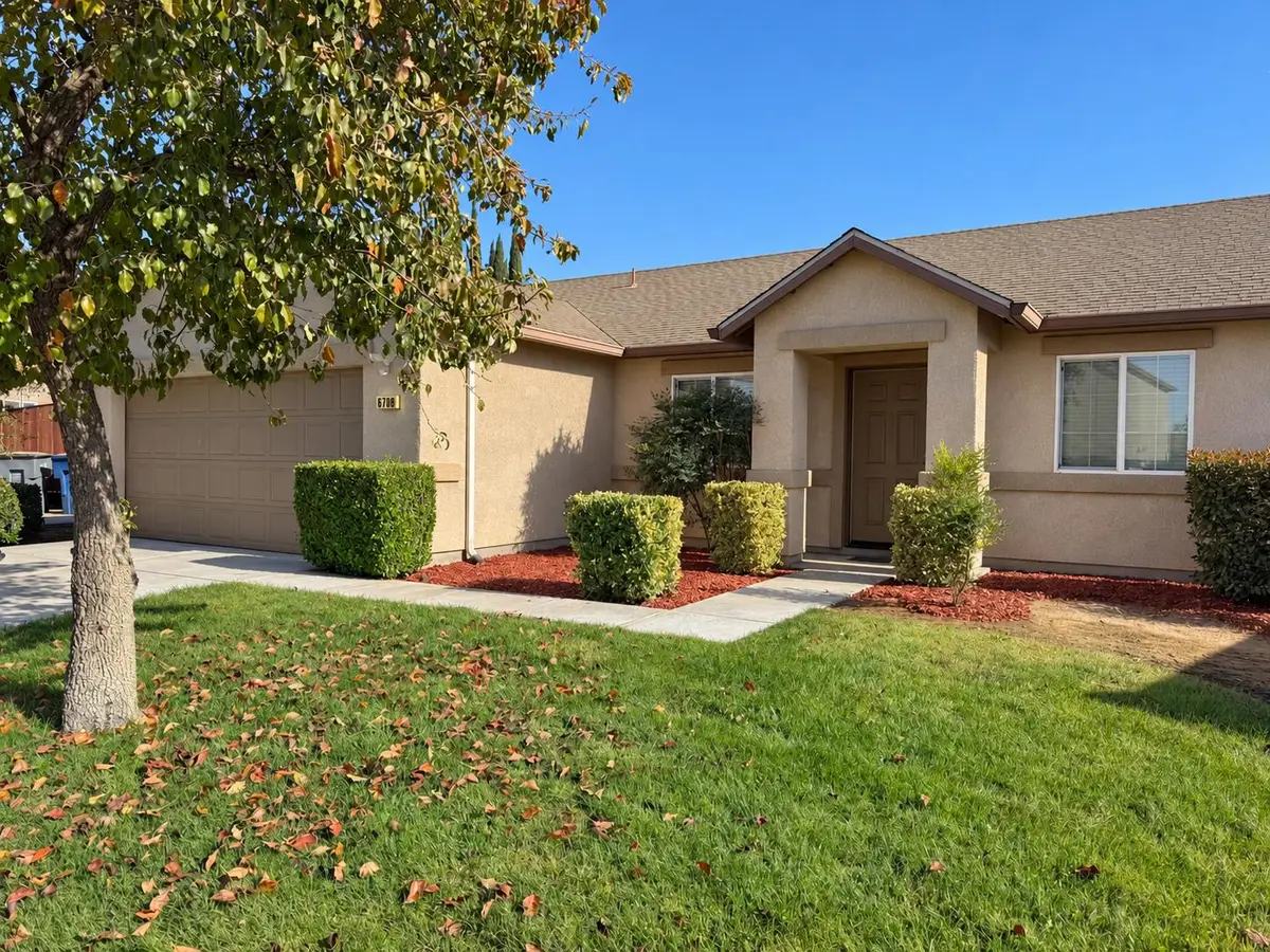 6708 W Acacia Avenue W, Fresno, CA 93723 - #1