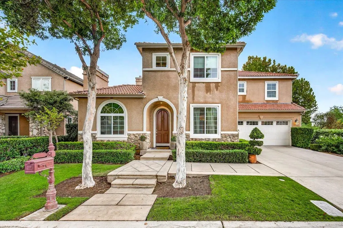 4075 N River Rock Way, Clovis, CA 93619 - #1