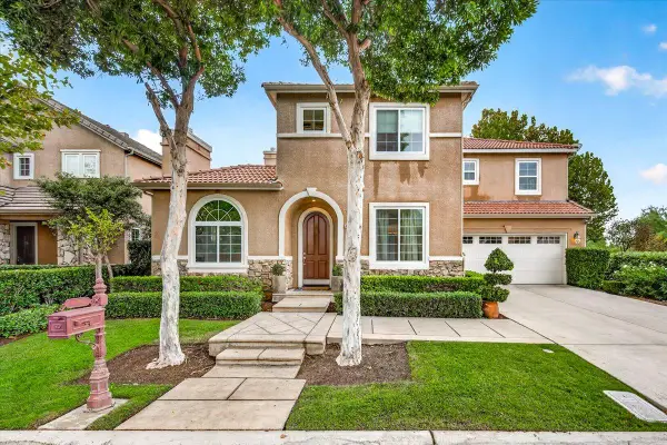 4075 N River Rock Way, Clovis, CA 93619