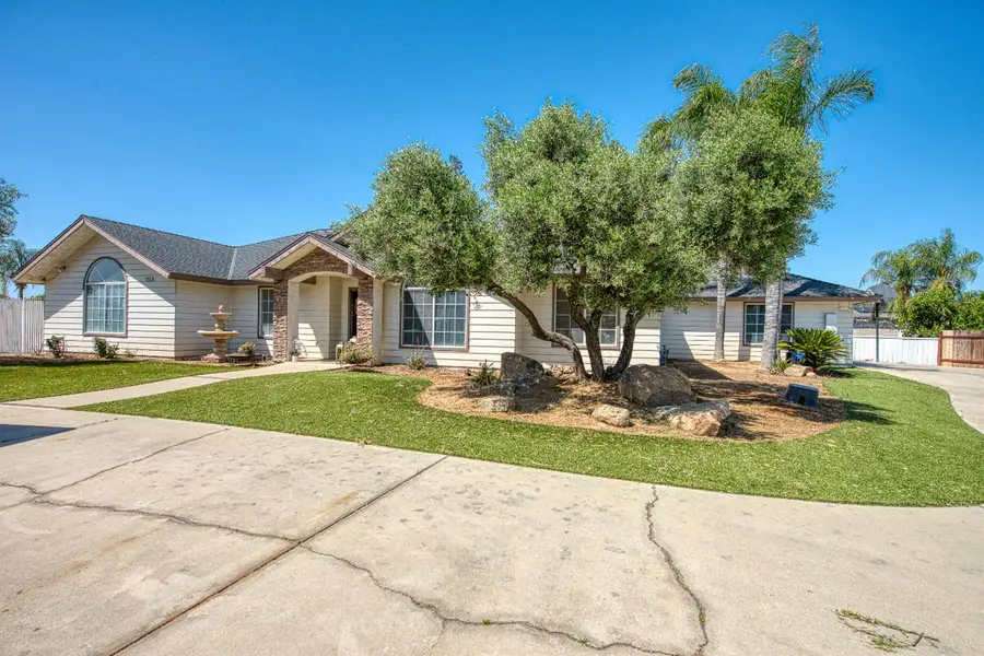 5358 W Clinton Avenue, Fresno, CA 93722 - #3