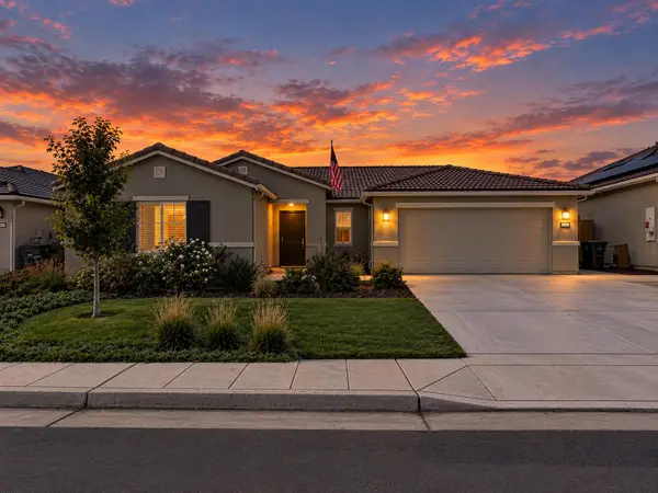 3242 Simental Avenue, Clovis, CA 93619