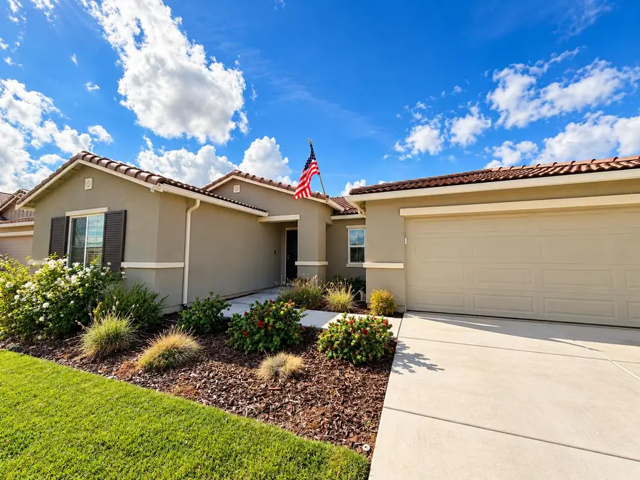 3242 Simental Avenue, Clovis, CA 93619 - #2