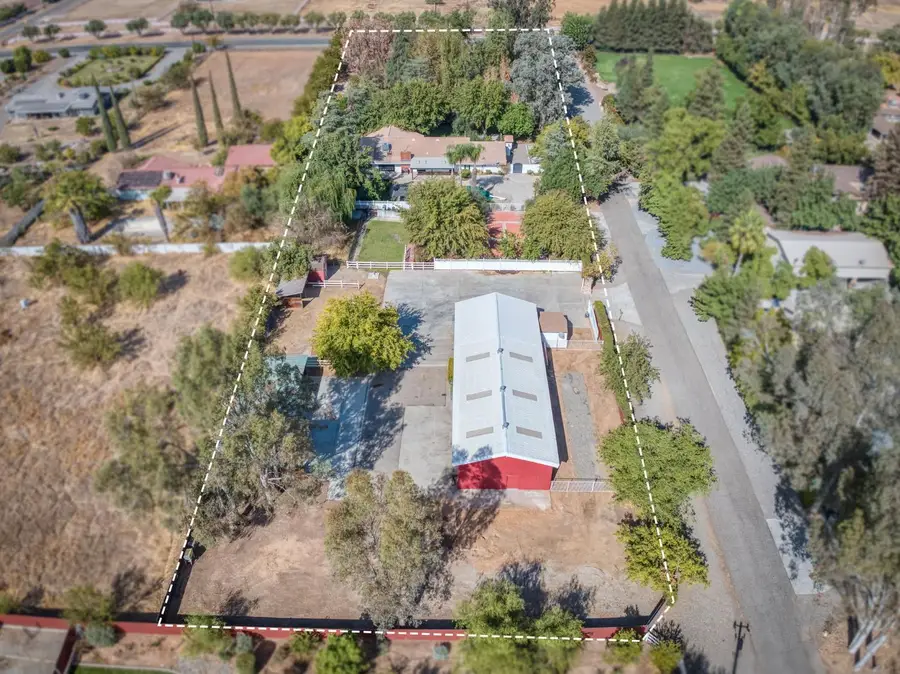 9585 E Bullard Avenue, Clovis, CA 93619 - #2