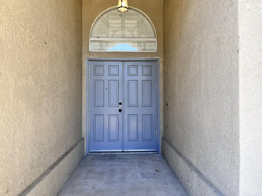 3278 Magnolia Avenue, Clovis, CA 93611 - #2