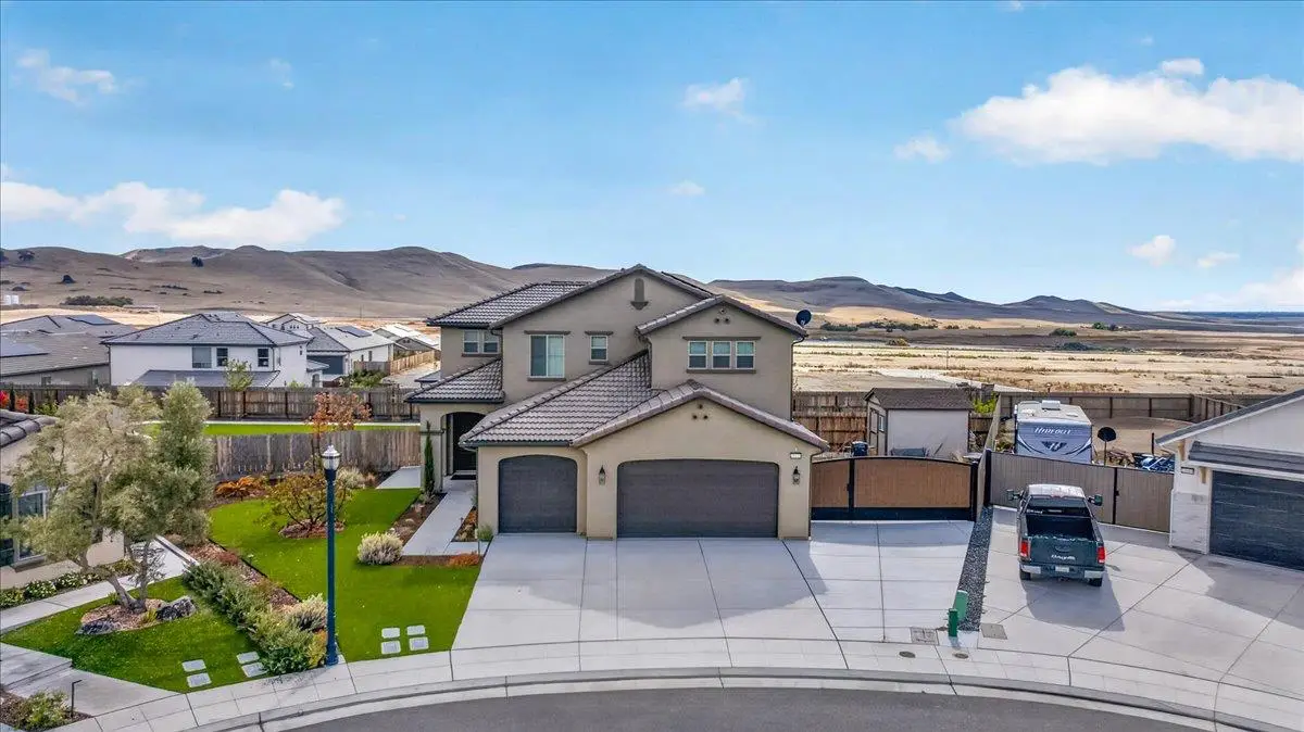 20175 Hazelwood Ln, Friant, CA 93626 - #1