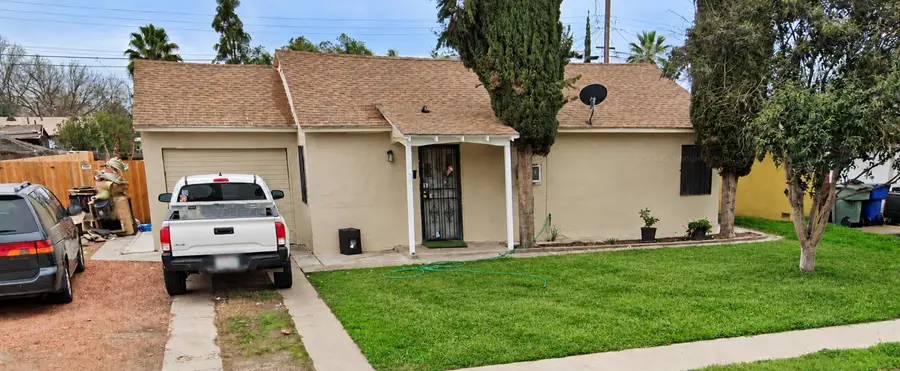 3876 Braly Ave, Fresno, CA 93702 - #2