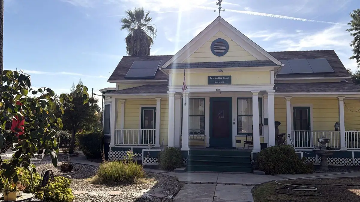 601 N Encina Street, Visalia, CA 93291 - #1