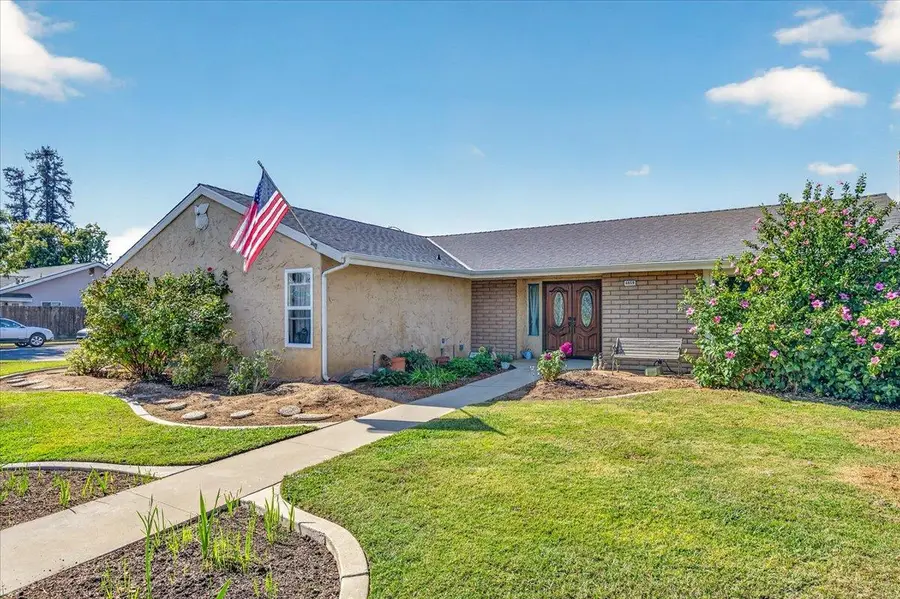 6659 N Laureen Avenue, Fresno, CA 93710 - #2