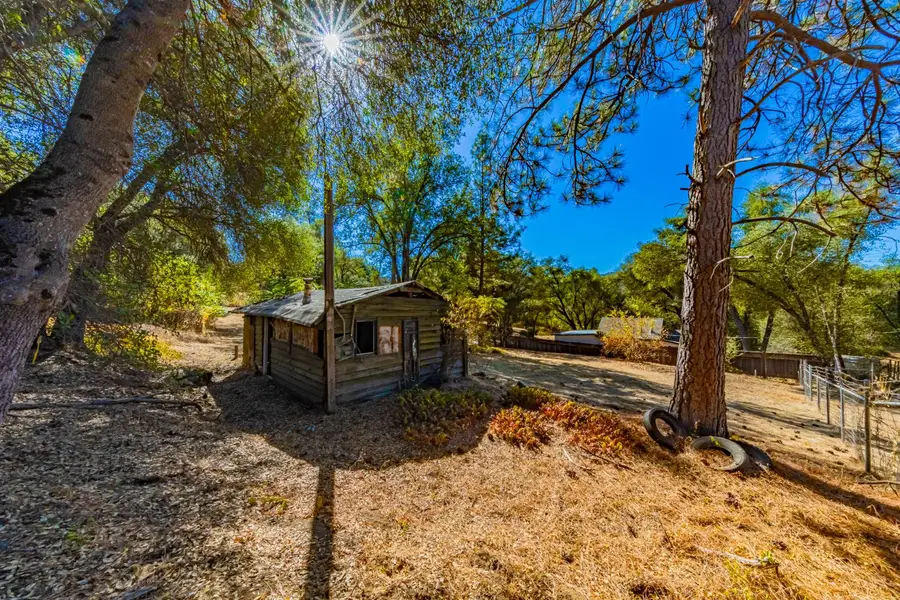 1 Daisy Lane, Oakhurst, CA 93644 - #3