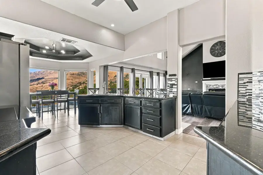 1830 Elwood Road, Yokuts Valley, CA 93675 - #2
