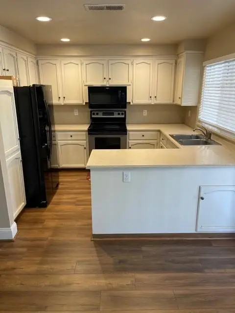 8153 N Cedar Avenue #217, Fresno, CA 93720