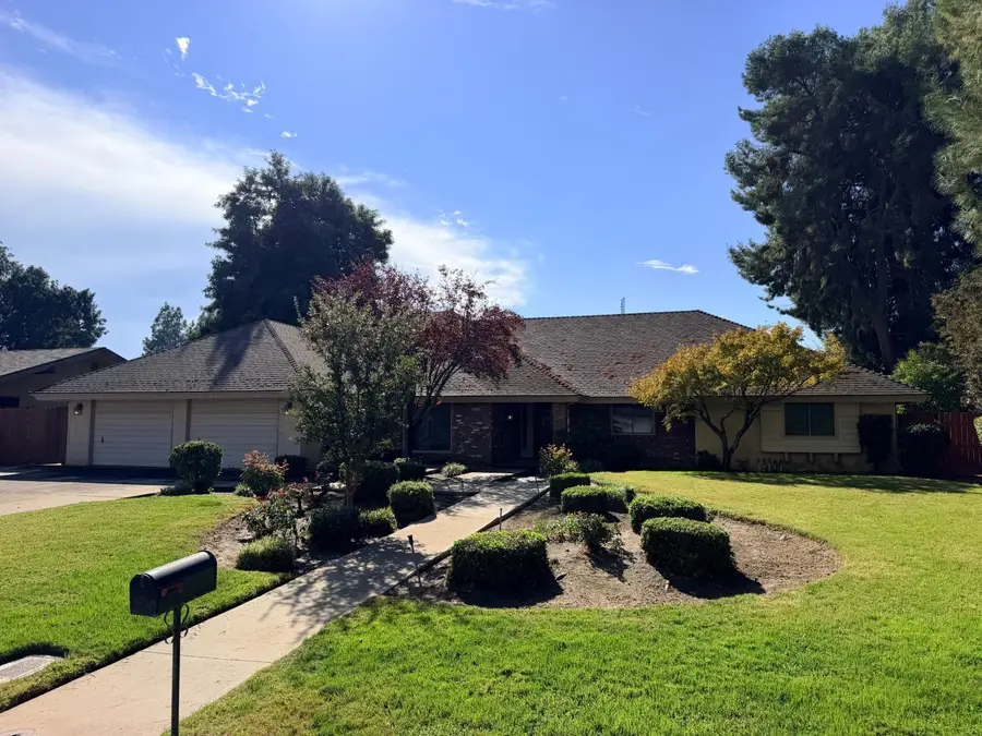 5102 E Hamilton Avenue, Fresno, CA 93727 - #2
