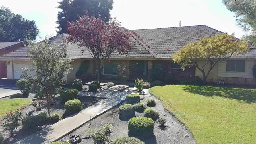 5102 E Hamilton Avenue, Fresno, CA 93727 - #3