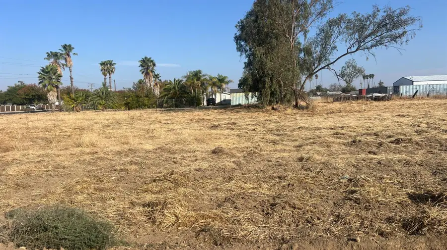 11741 11th Avenue, Hanford, CA 93230 - #2