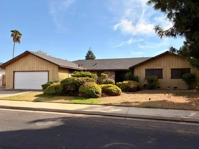 2046 Mitchell Avenue, Clovis, CA 93611 - #1