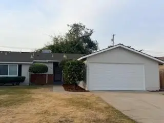 2764 Harvard Avenue, Clovis, CA 93612 - #2