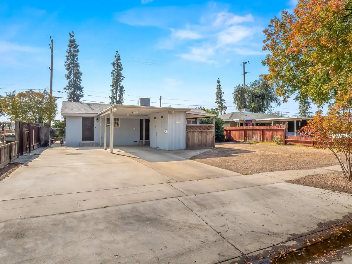 909 W Swift Avenue, Fresno, CA 93705 - #1