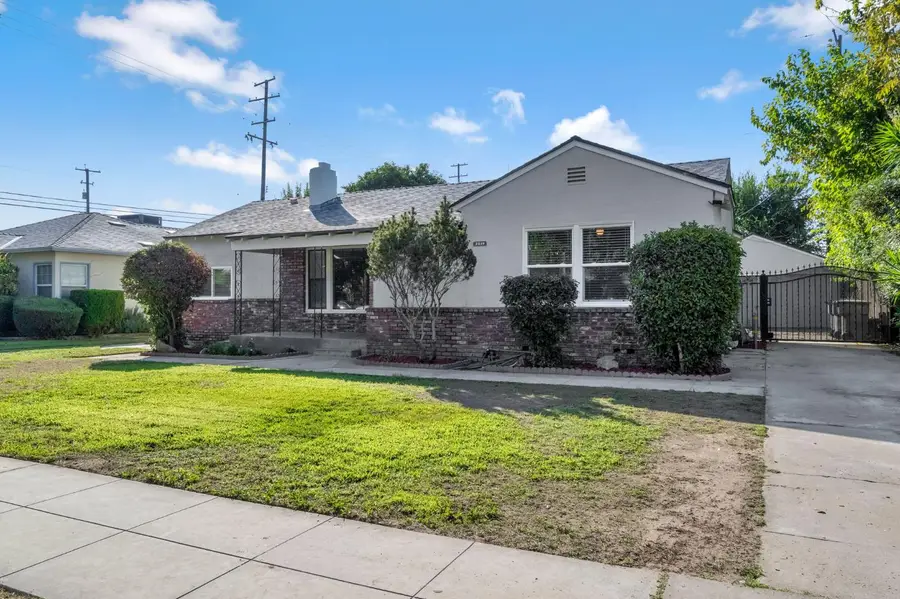 1319 W Terrace Avenue, Fresno, CA 93705 - #2