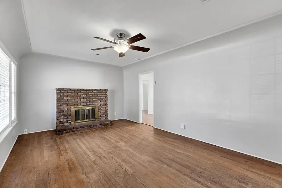 1319 W Terrace Avenue, Fresno, CA 93705 - #3