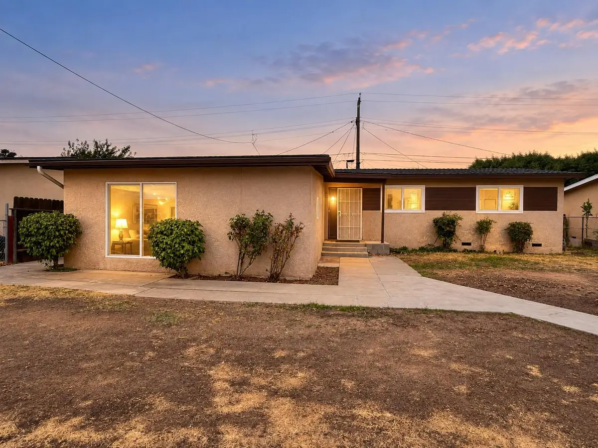 136 Mitchell Avenue, Clovis, CA 93612 - #1