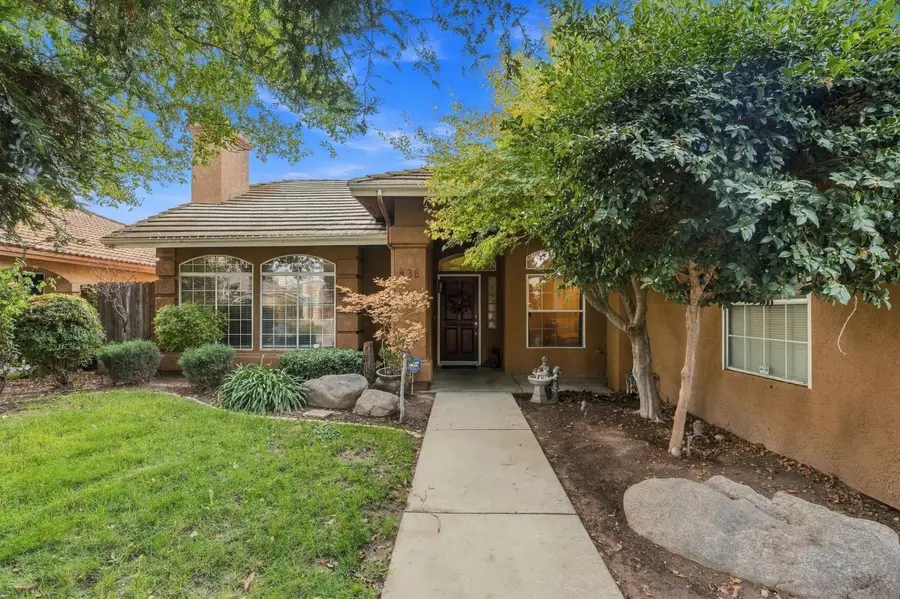 438 S Creek Drive S, Madera, CA 93637 - #3