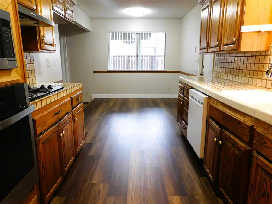 6104 N Selland Avenue, Fresno, CA 93711 - #3