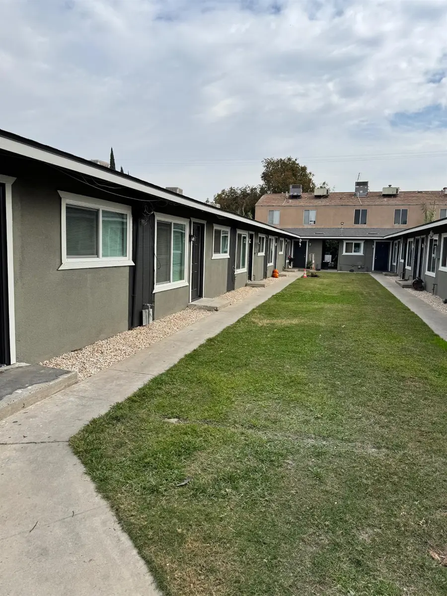 1244 N Millbrook Avenue, Fresno, CA 93703 - #3