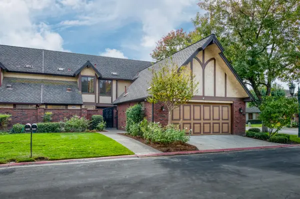 2827 W Compton Court, Fresno, CA 93711