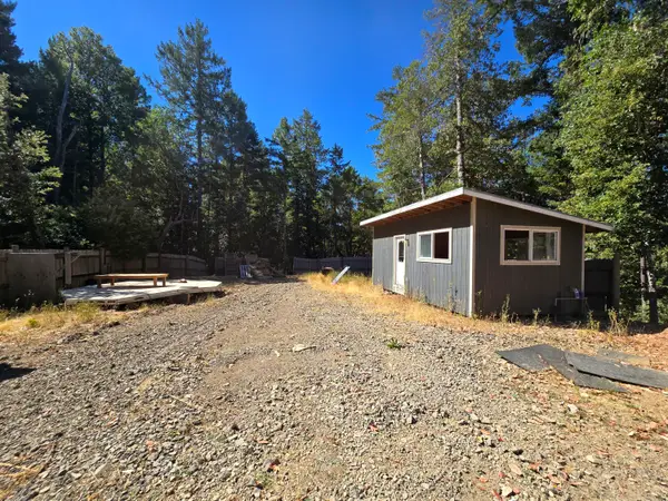 81515 Milstead Road, Piercy, CA 95587