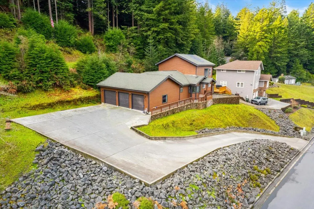 4391 Woodcock Court, Fortuna, CA 95540 - Image #1