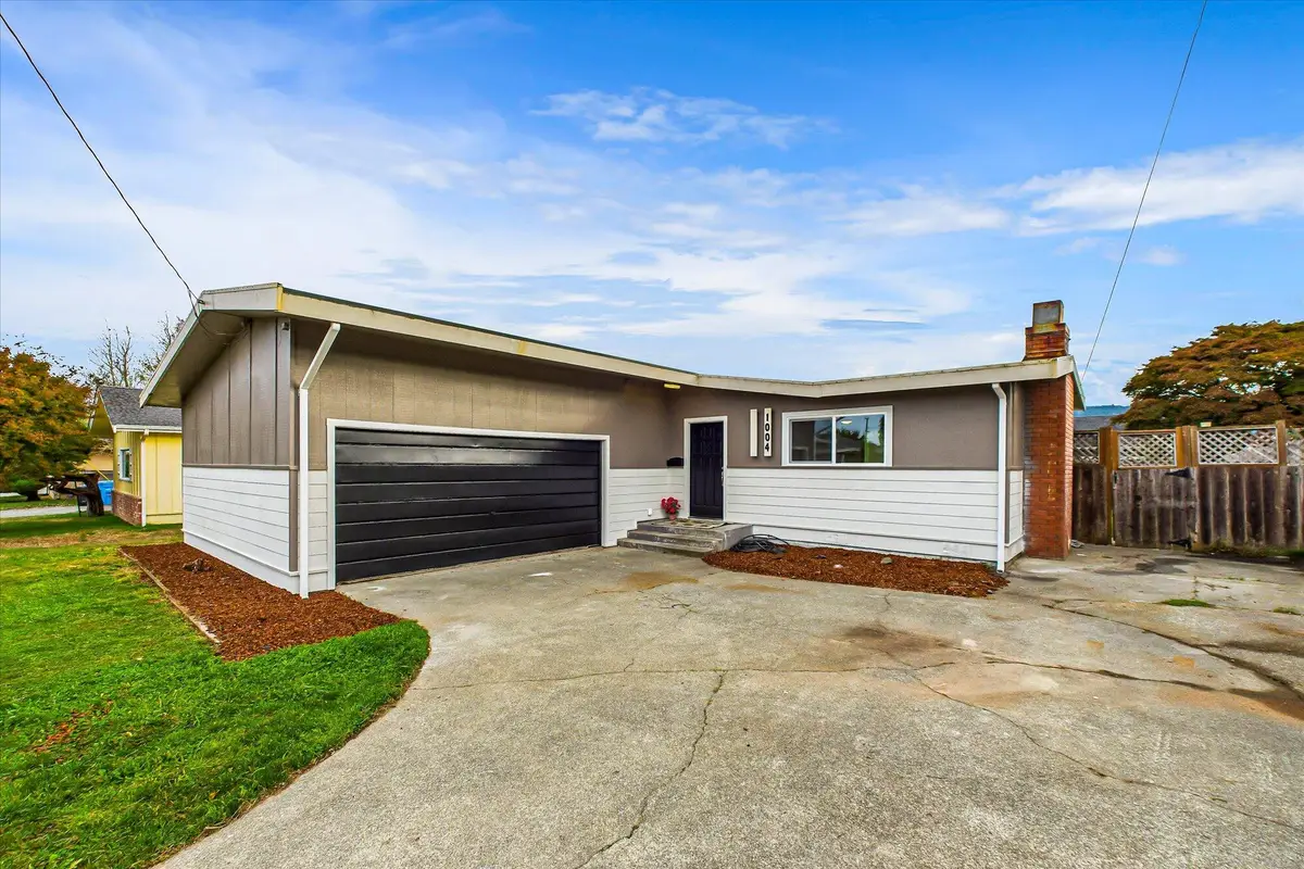 1004 Holly Lane, Fortuna, CA 95540 - Image #1