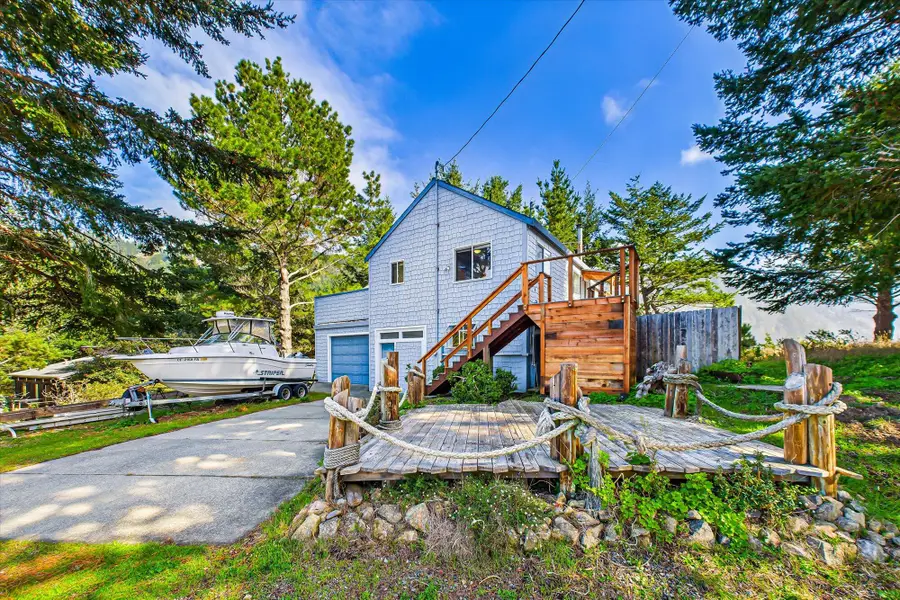 145 Cove View Drive, Shelter Cove, CA 95589 - Image #2