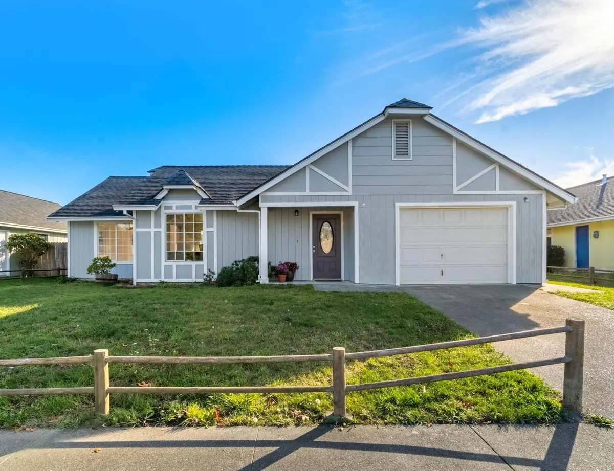 2988 Rebecca Lane, Fortuna, CA 95540 - Image #1