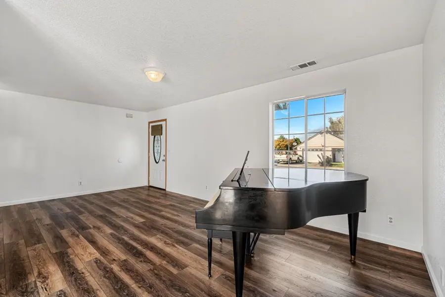 2988 Rebecca Lane, Fortuna, CA 95540 - Image #3