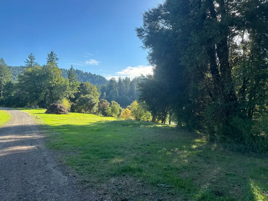 254 Fairway Drive, Benbow, CA 95542 - Image #2