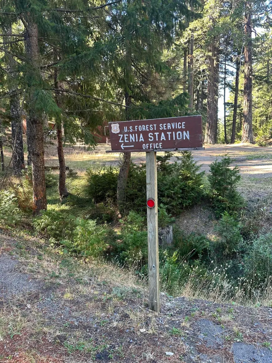 751 Lassic's Lookout Road, Zenia, CA 95595 - Image #2