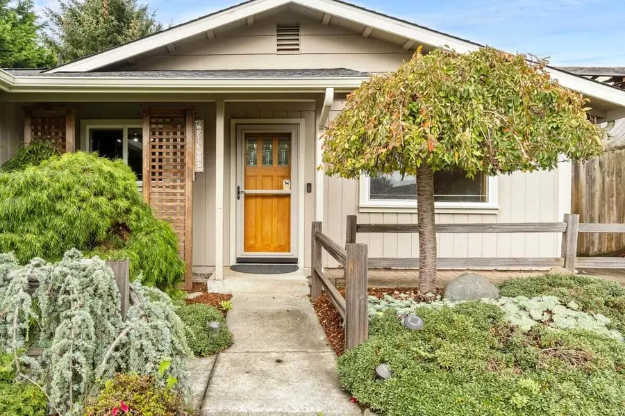 1757 Holly Drive, McKinleyville, CA 95519 - Image #2