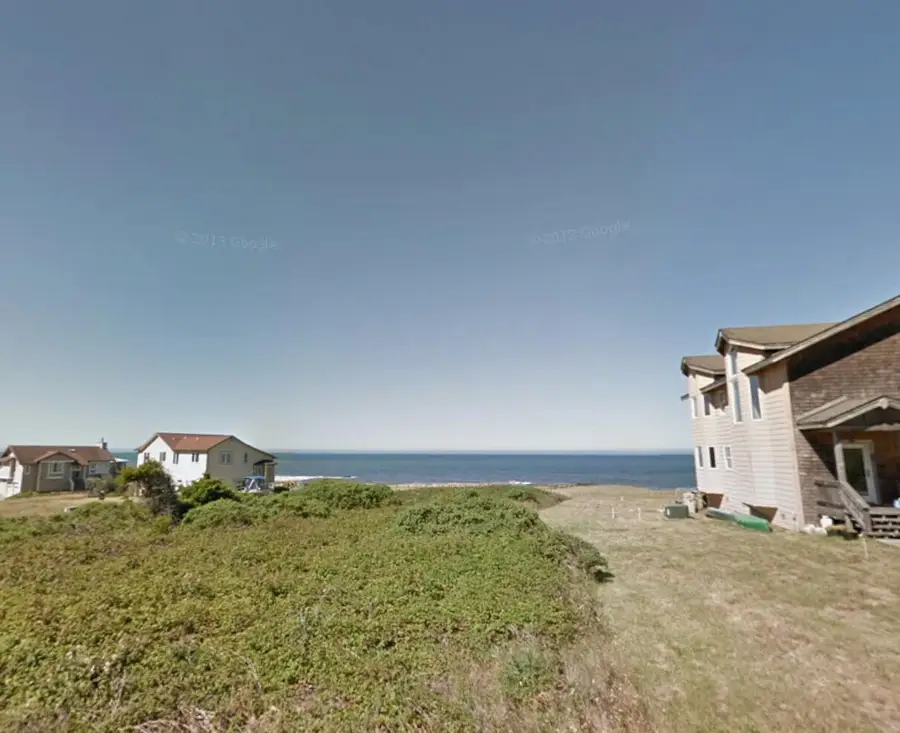 75 Neptune Road, Whitethorn, CA 95589 - Image #2