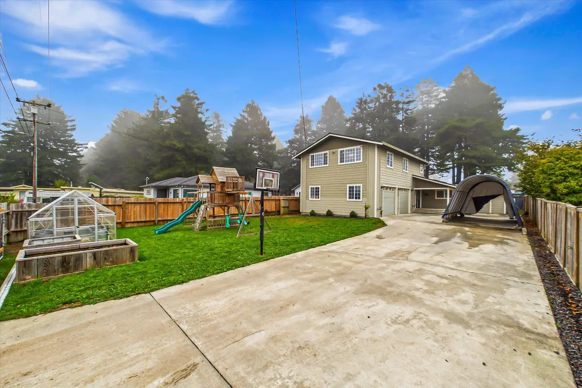 1998 Simmons Road, Eureka, CA 95503 - Image #1