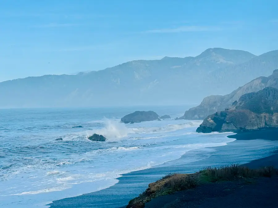 266 Dolphin Drive, Whitethorn, CA 95589 - Image #3