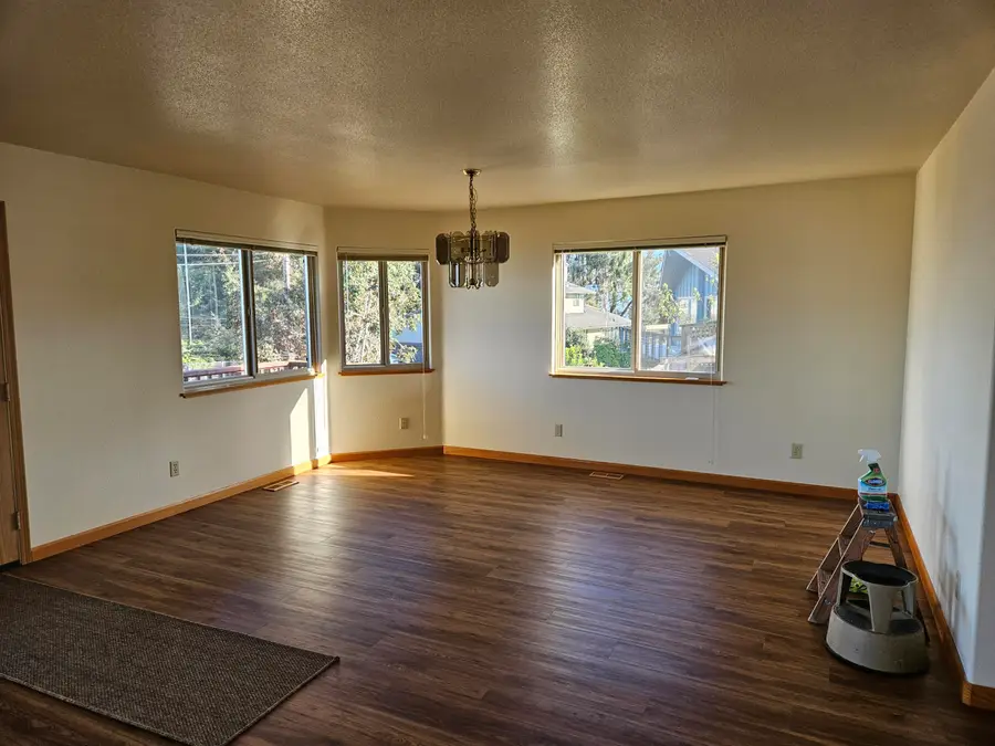6639 Emerson Court, Eureka, CA 95503 - Image #2