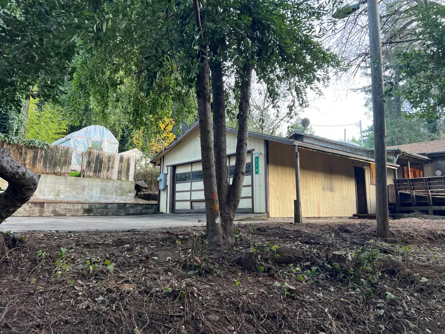 114 River Road, Miranda, CA 95553 - Image #3