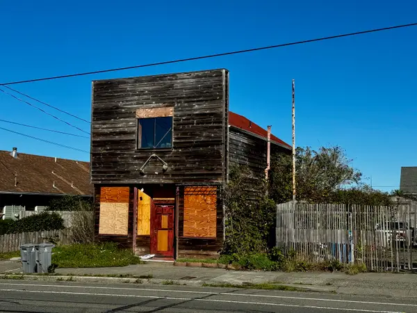 116 W Wabash Avenue, Eureka, CA 95501