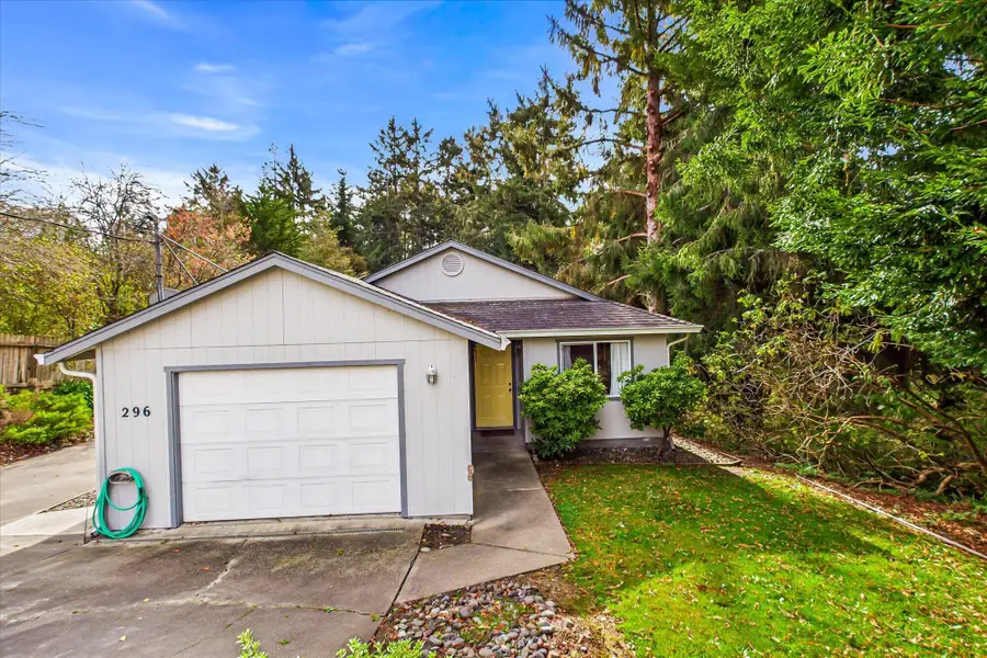 296/298 Artino Street, Eureka, CA 95503 - #2