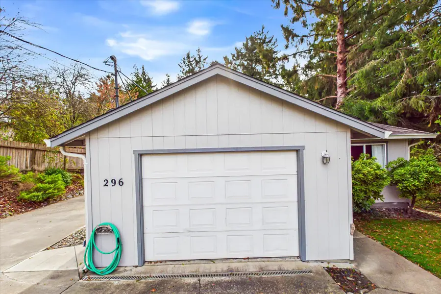 296/298 Artino Street, Eureka, CA 95503 - #3